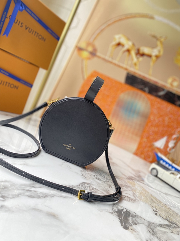 ルイヴィトンバッグ側面デザイン